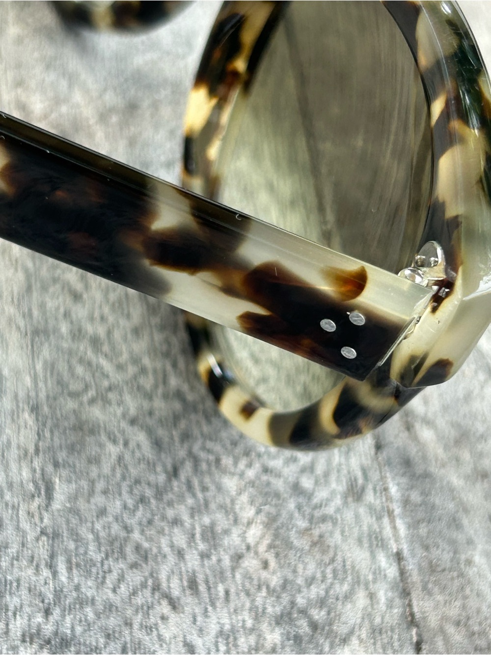 Celine Authentic Spotted Havana Sunglasses with Brown-Green Gradient Lenses - Picture 10 of 15